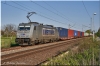 Metrans 386 012 mit Container